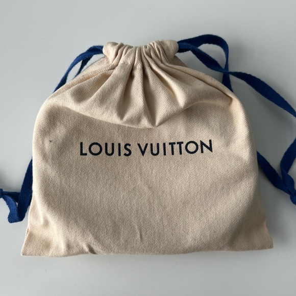 Louis Vuitton Reversible Belt 30mm 80cm - Picture 2 of 2